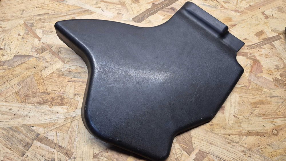 AUDI A4 B5/ A6 C5/ PASSAT B5 ETC - Tampa Caixa do Filtro Ar 4B0,133849