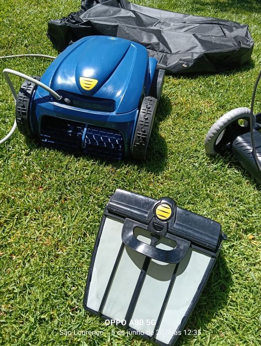 Robot limpa piscina zodiac