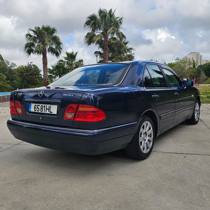Mercedes e300 • Selo 63€ • 1996