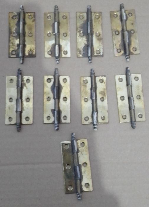 Conjunto de dobradiças com carrapeta