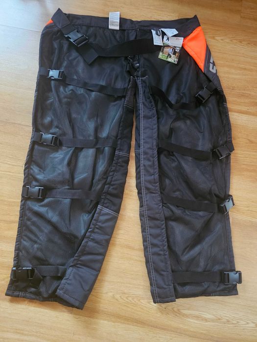 Ubranie pilarza, osłona nóg CHAPS 270° STIHL