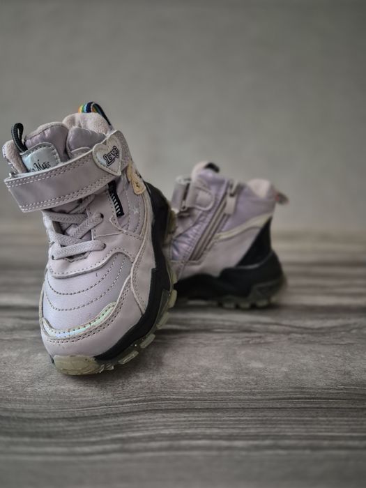 Продам змові черевички для дівчинки