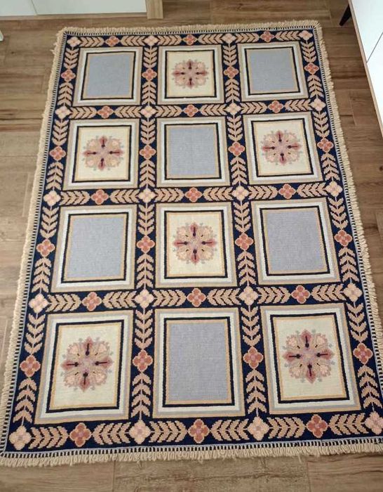Tapete Arraiolos "Seteais" ponto fino, 195x135cm. NOVO! Entrega Setúbal e CTT.