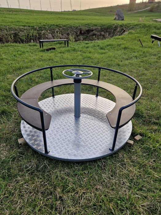 Karuzela na plac zabaw    Obrotek - kręcimy radość każdego dnia!