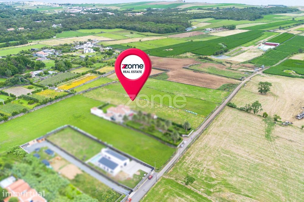 Terreno Agrícola com Vista Mar nas Calhetas, Ribeira Grande