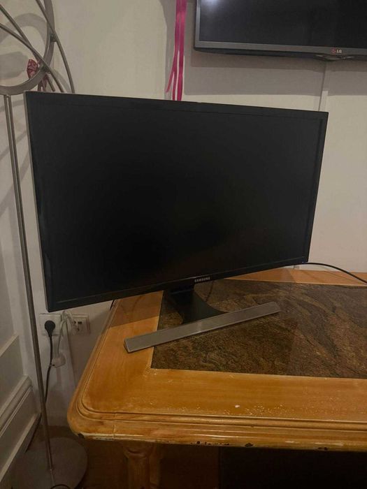 Samsung Monitor LED UHD 4K  U28E590D (28'')