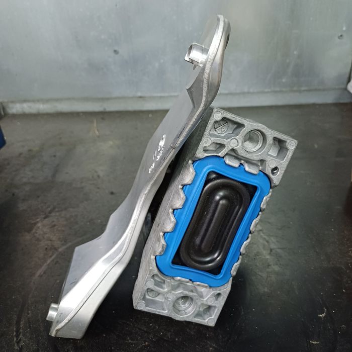 Apoio Motor Audi TT RS   8J