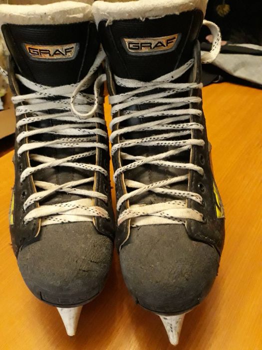 Продам профессиональные коньки Graf Supra 705
