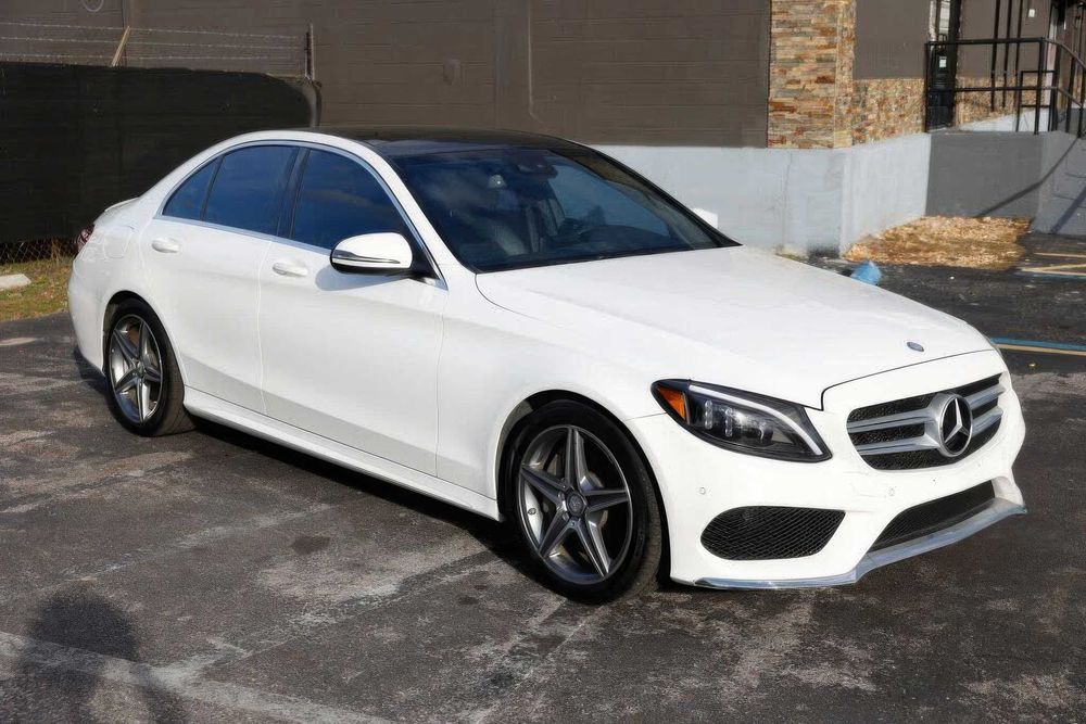 Mercedes-Benz c300      2016