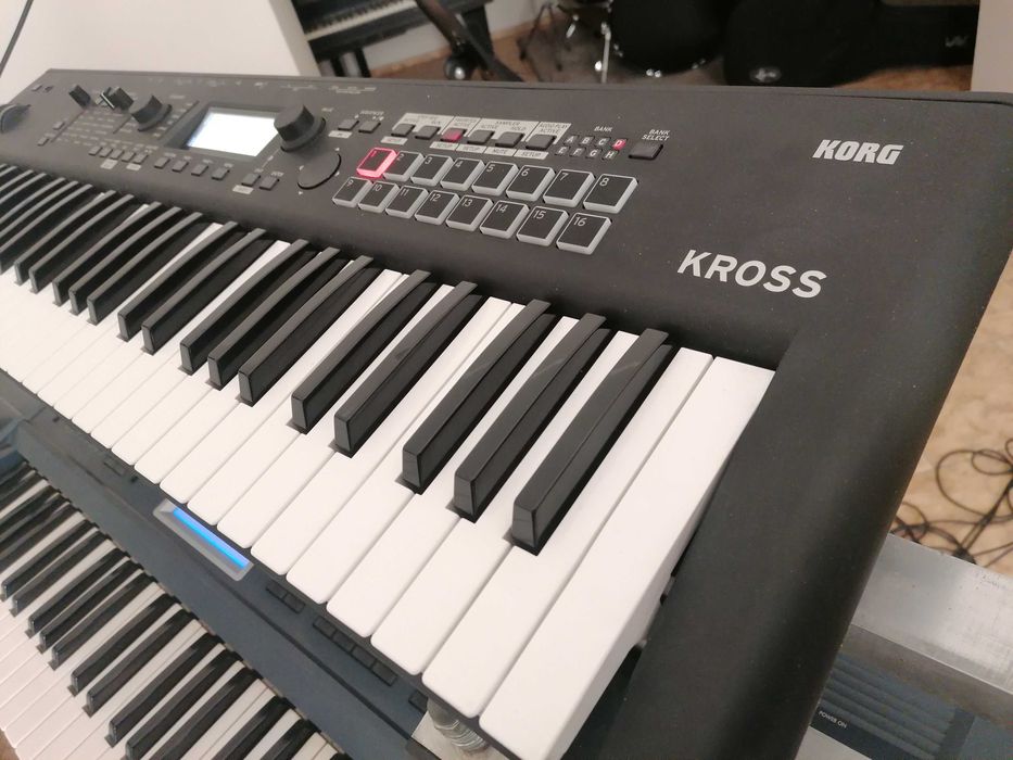 Korg Kross 2 syntezator keyboard jak NOWY