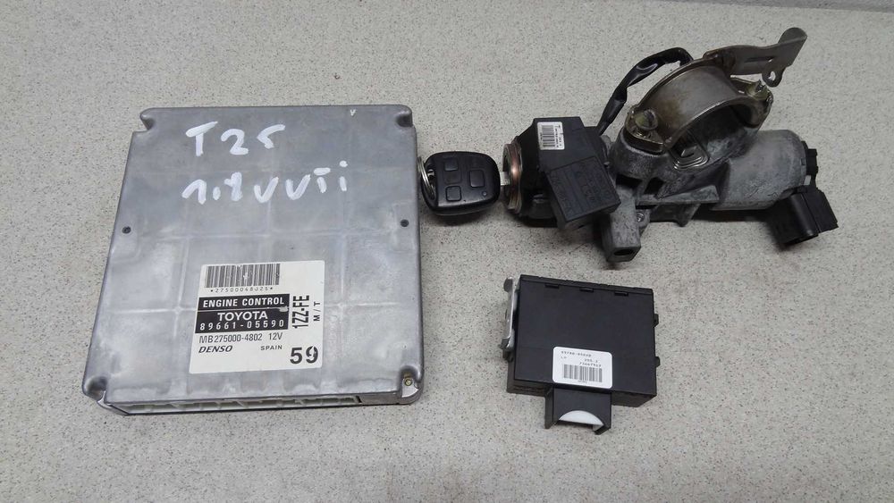 Toyota avensis t25 1.8 vvti komputer stacyjka immo zestaw startowy