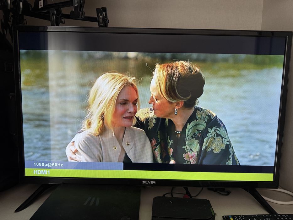 TV LED Silver 32" HD/Full HD (Modelo IP-LE32/495523) – Excelente Estado