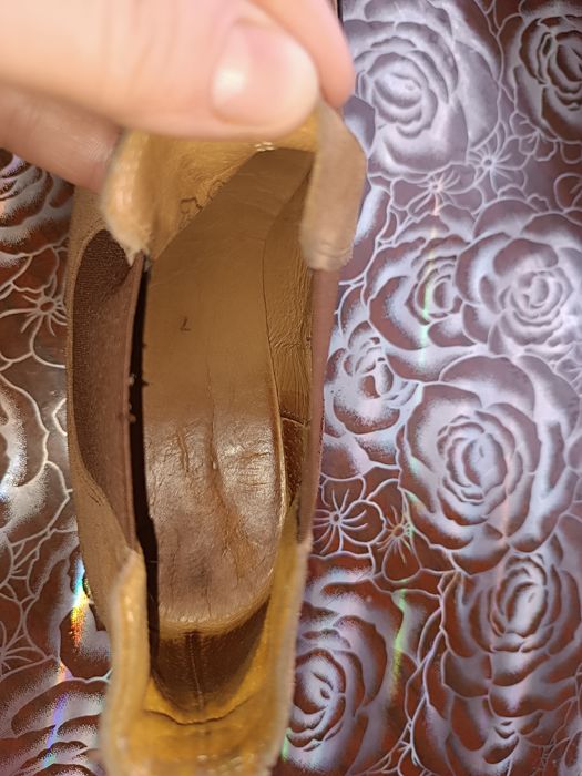 Продам чудові челсі