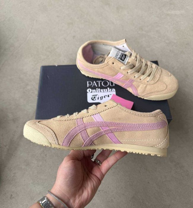 Нові Patou x Onitsuka Tiger Mexico 66