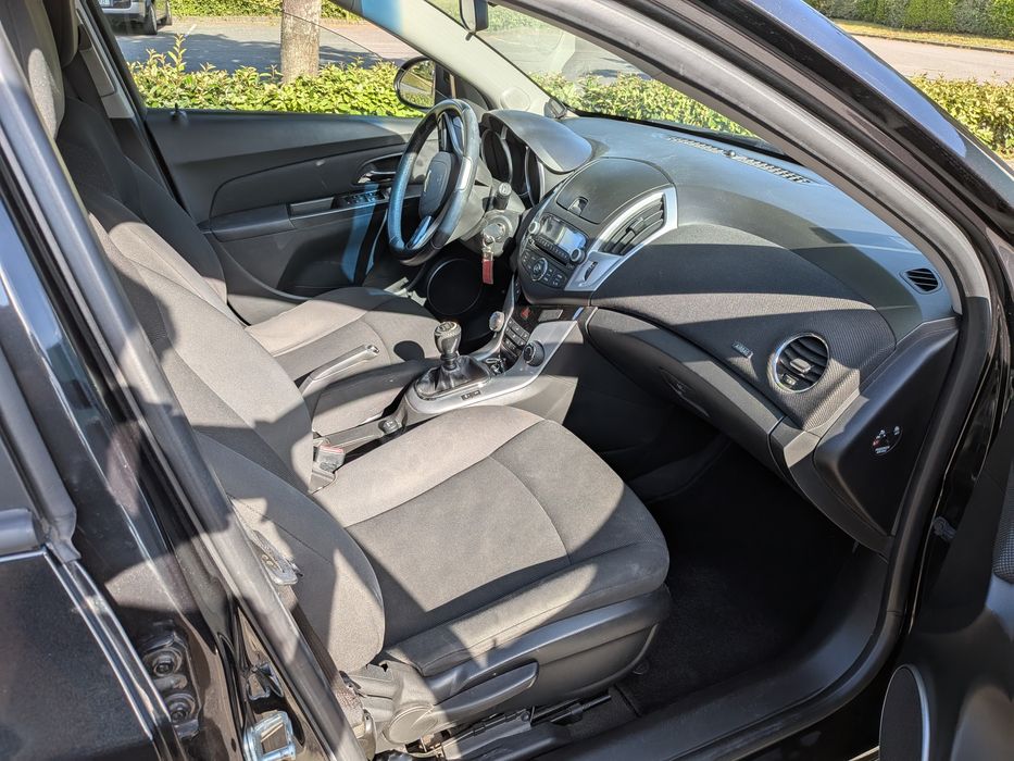 Chevrolet Cruze SW 1.7 VCDi 130cv LTZ – 183mil km – Muito estimado