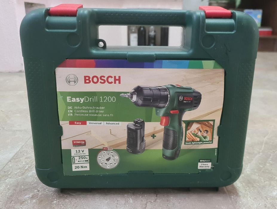 Bosch EasyDrill 1200 12V | Berbequim/Aparafusadora Sem Fios + Bateria + Carregador + Mala