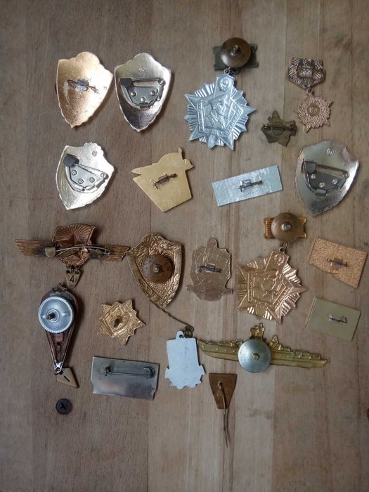 Знаки значки старые