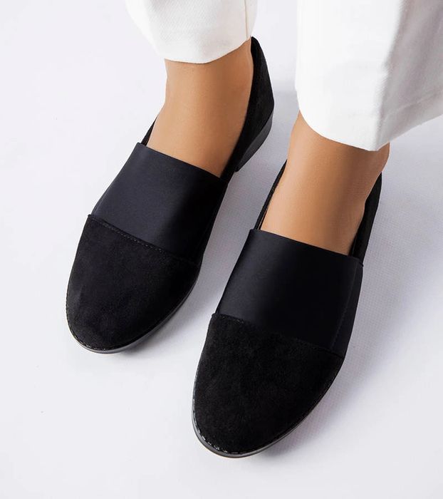 Czarne półbuty na płaskim obcasie Stoney