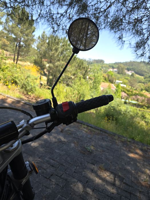 Bullit Hero 125cc + Capacete