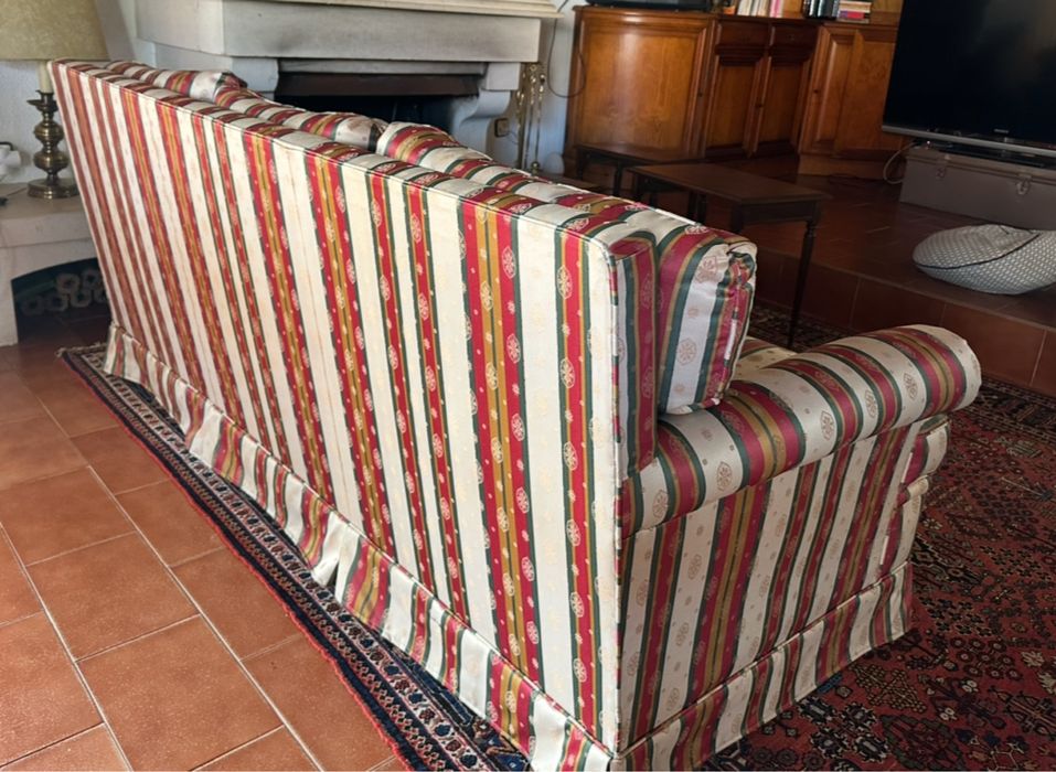 Conjunto de sofas estilo classico/ vintage