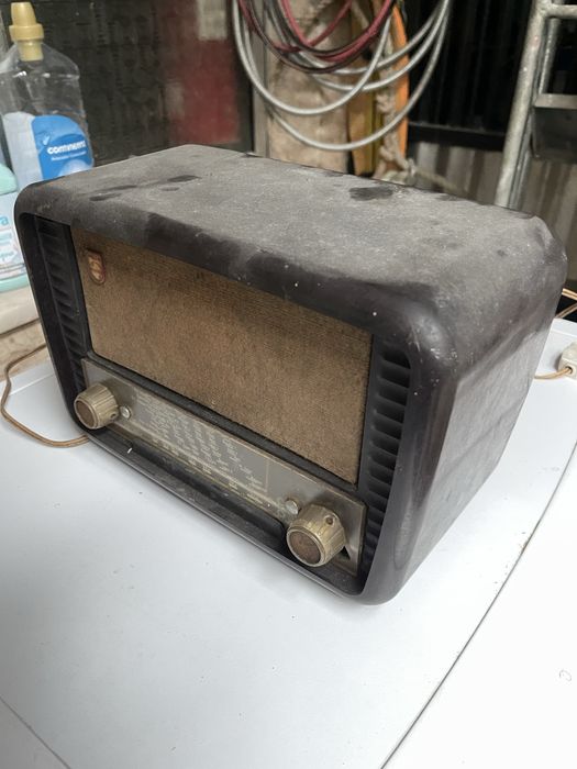 Rádio antigo - velharia