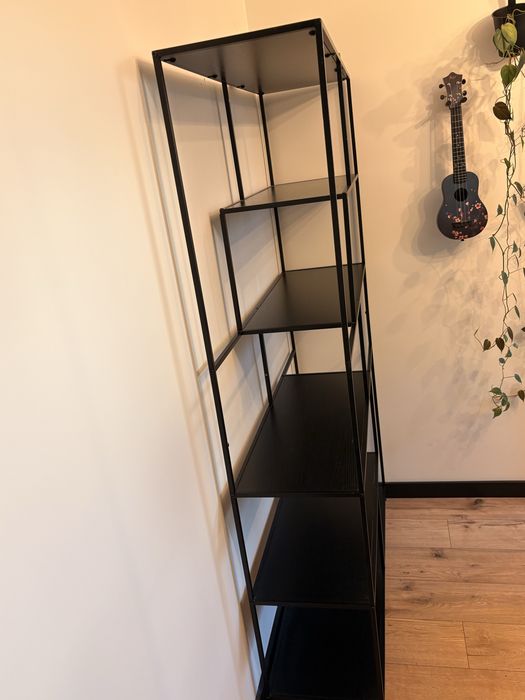 Regał metalowo drewniany czarny półki