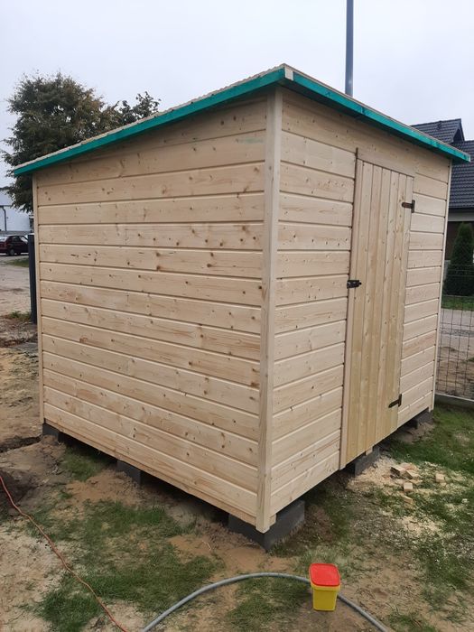 Domek narzędziowy 2.5x2.5 z podłogą