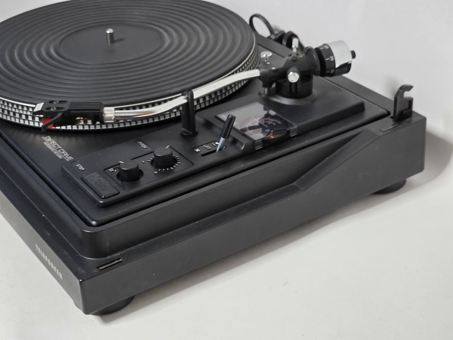 Gira Discos antigo reparado Telefunken