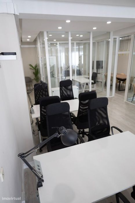 O Seu Novo Ponto De Encontro Profissional No Centro De Almada
