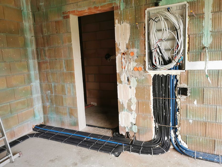 usługi elektryczne, elektryk, instalacje elektryczne, pomiary