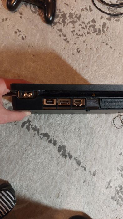 Playstation 4 slim 1TB