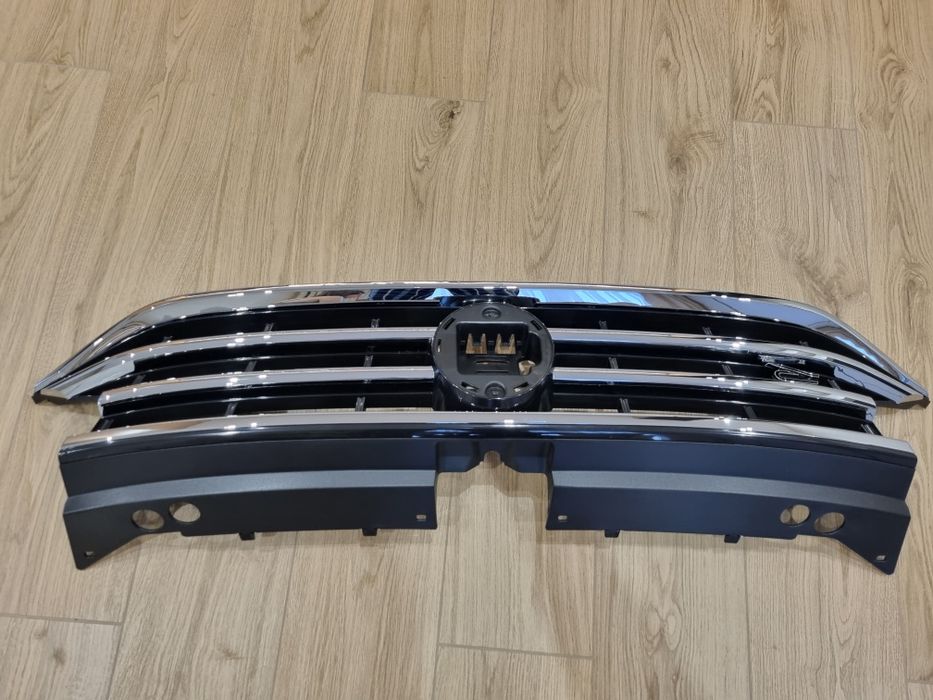 Решітка радіатора Volkswagen Tiguan 2 Рестайлінг (з 2021-2024)