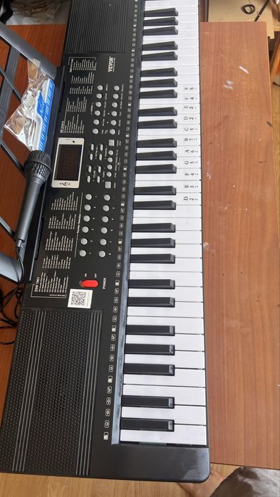 Teclado 61 teclas