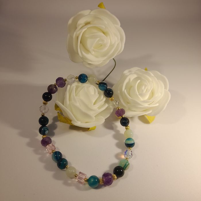 Bransoletka ręcznie wykonana z kamieni naturalnych oraz srebra