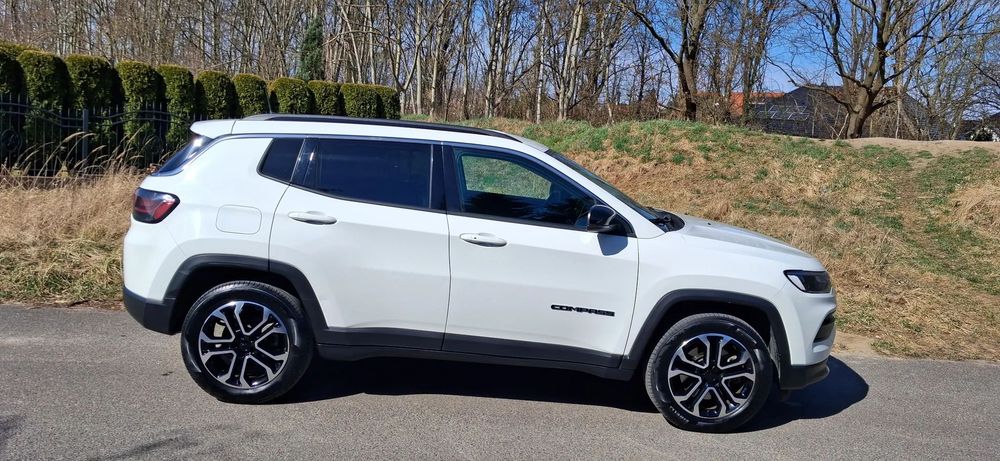 Jeep Compass auto bezwypadkowe * wzorcowo utrzymany * tylko 112000km * 4x4 190 PS