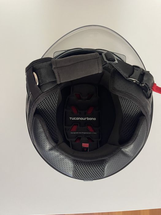 Capacete moto Tucano Urbano S + capa