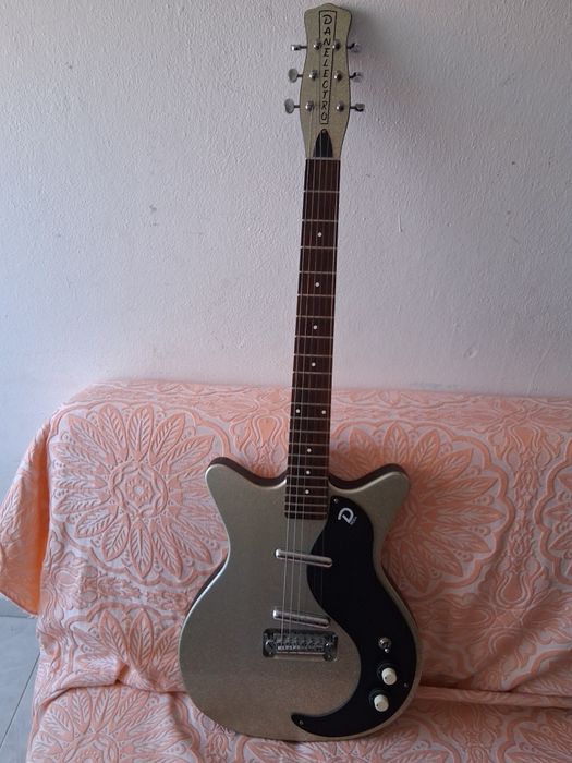 Danelectro 59 DC 60th anniversary