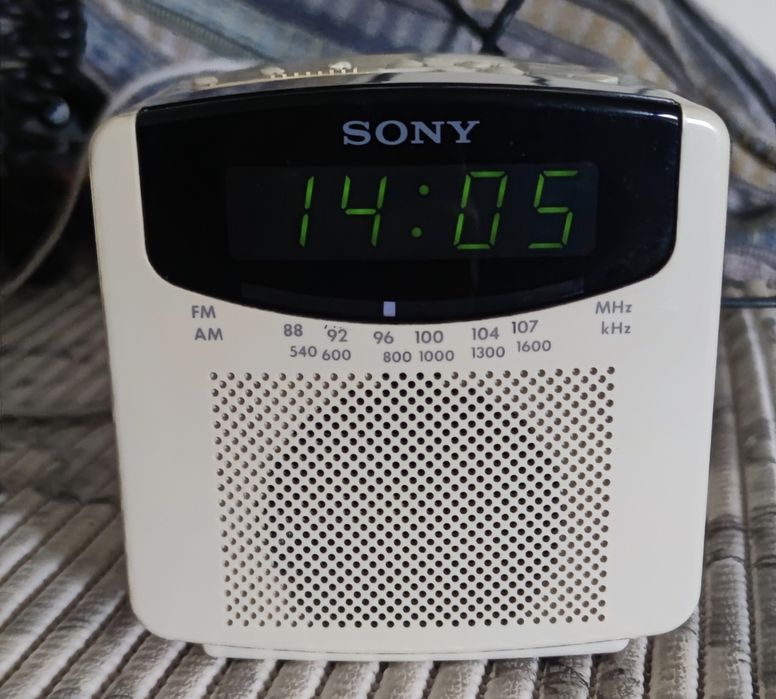 Radio Sony DIGICUBE, Despertador