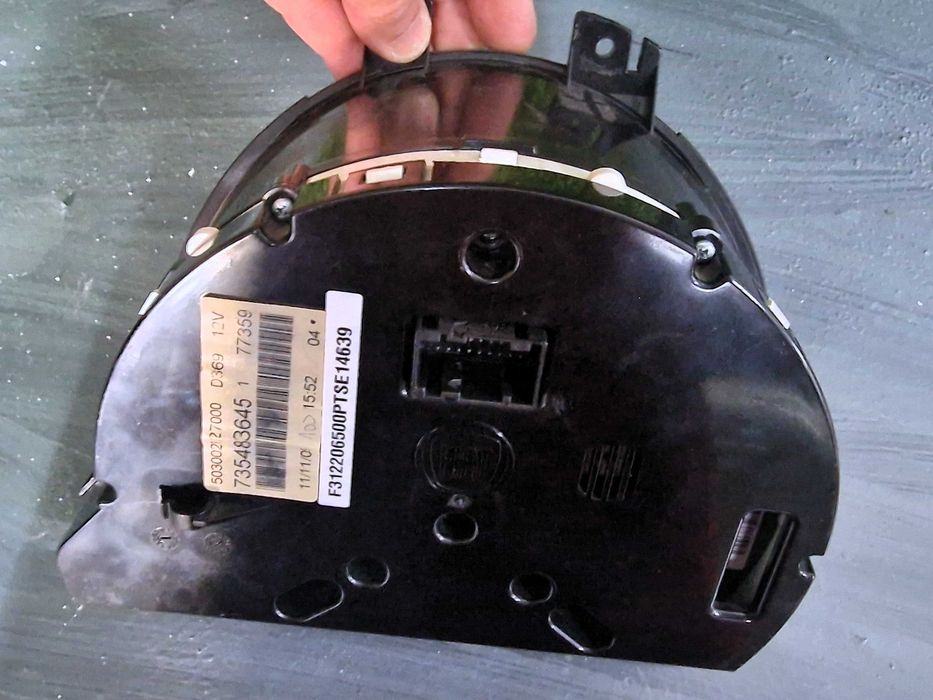 Quadrantes / Conta quilómetros Fiat 500 e Citroen Berlingo
