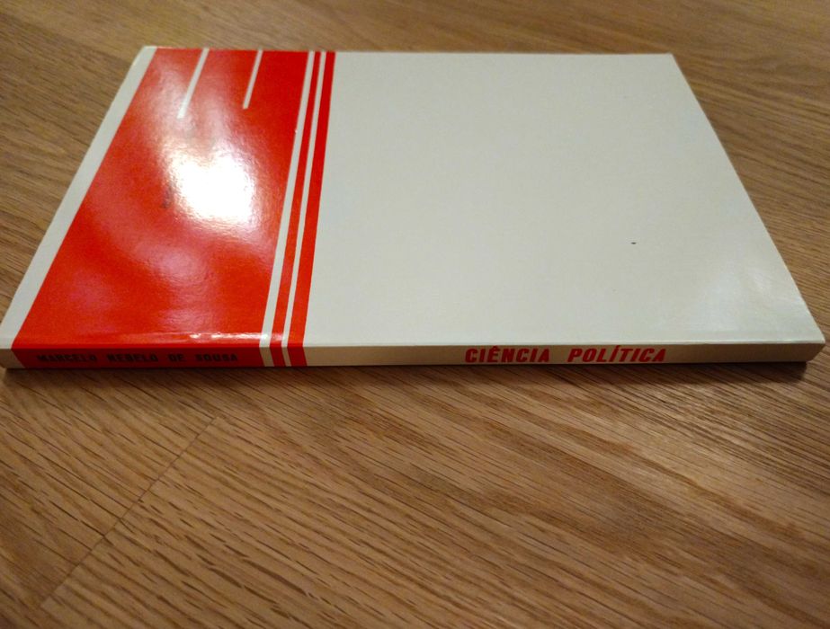 Ciência Política - Marcelo Rebelo de Sousa (portes incl.)