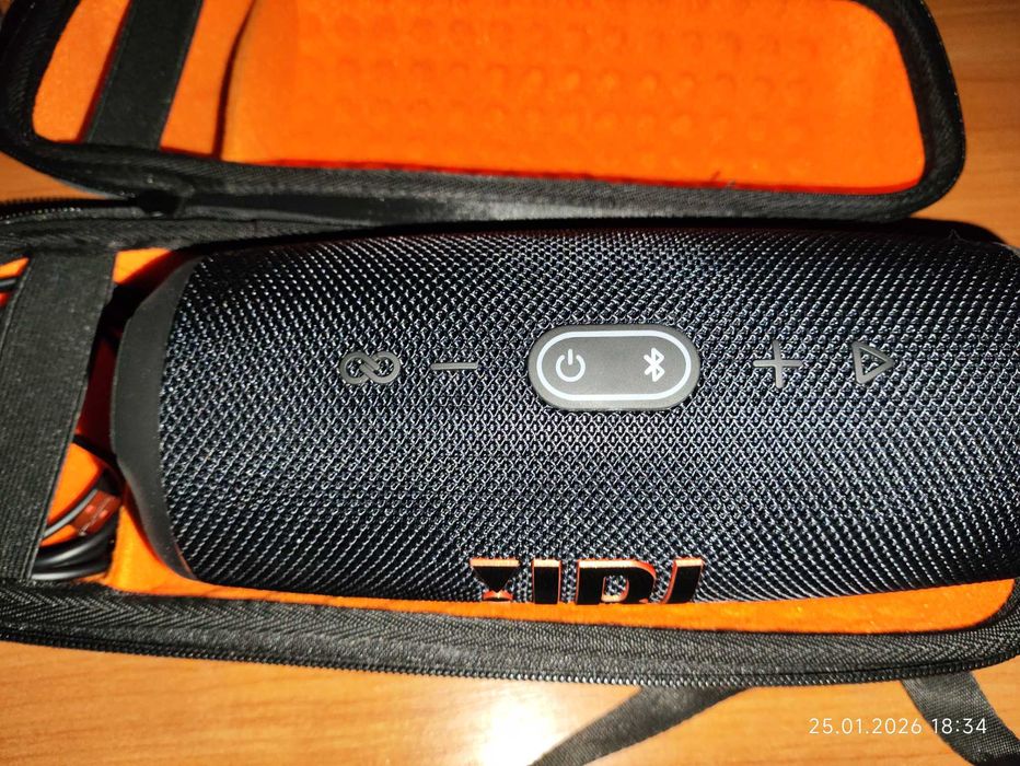 Портативна акустика JBL Charge 5 Black (JBLCHARGE5BLK)