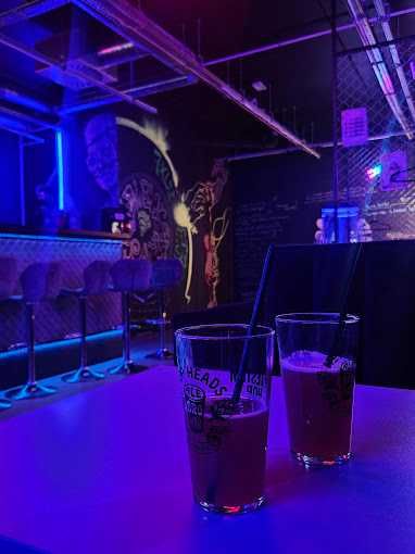 Wynajmę pub w klimacie Cyberpunk
