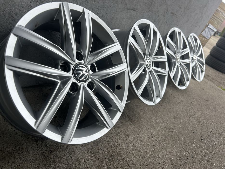 Felgi alumniowe 16” VW t-rock Golf 7  5G0 601 025 CS