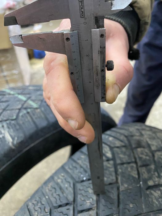 Резина зимова Continental Viking Contact7 265/55/19 22рік