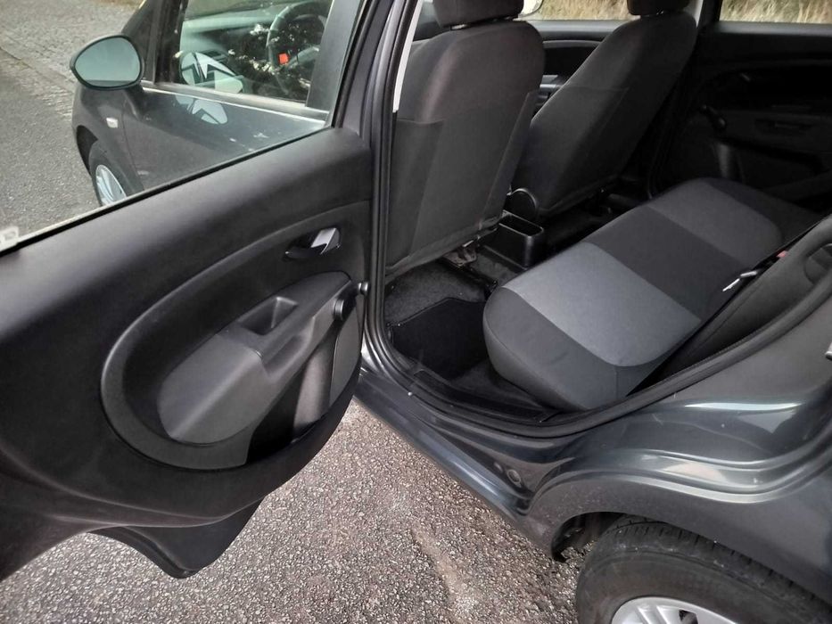 Fiat Grande Punto 1.2i - 2012 / Ar Condicionado