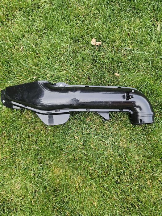 Патрубок повітряного фільтра Mitsubishi L200 Pajero sport 2006-2015