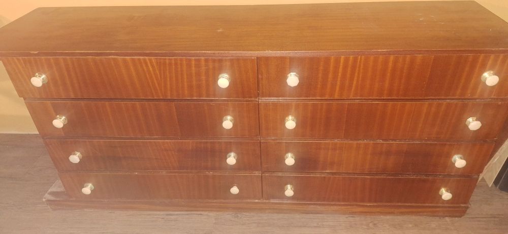 Móvel em mogno madeira maciça 1.50m 70cm altura 50cm de fundo