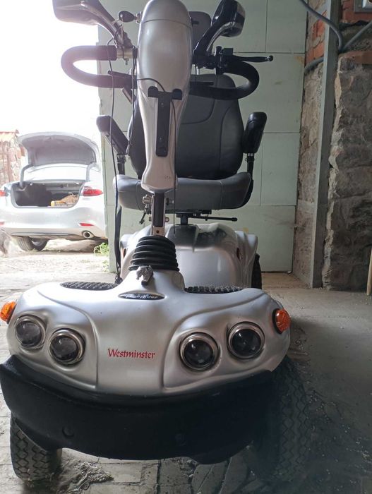 Електроскутер чотиреколісний FREERIDER