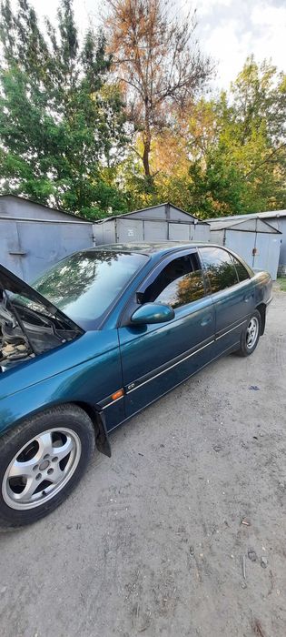 Продам Автомобиль Opel Omega 2.0 B