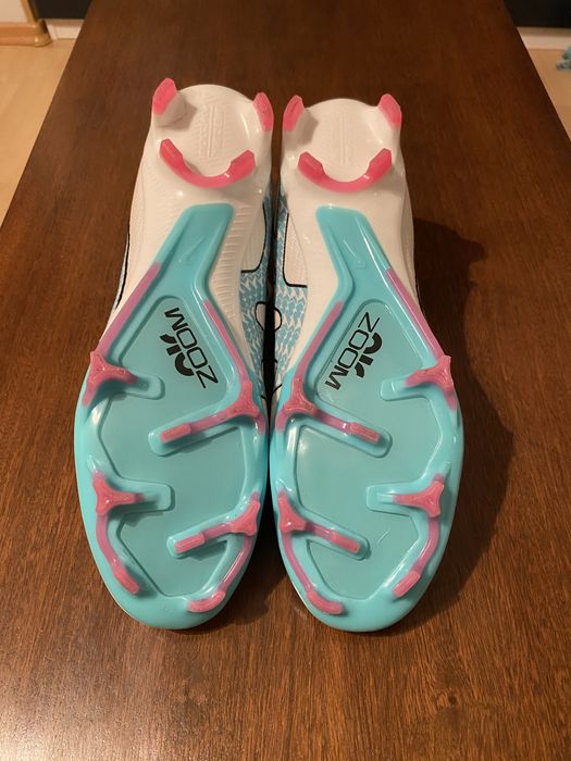 Korki pilkarskie nike 43